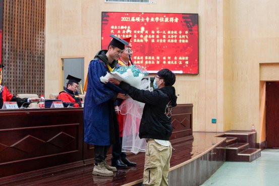 硕士专业学位评定分委员会成员